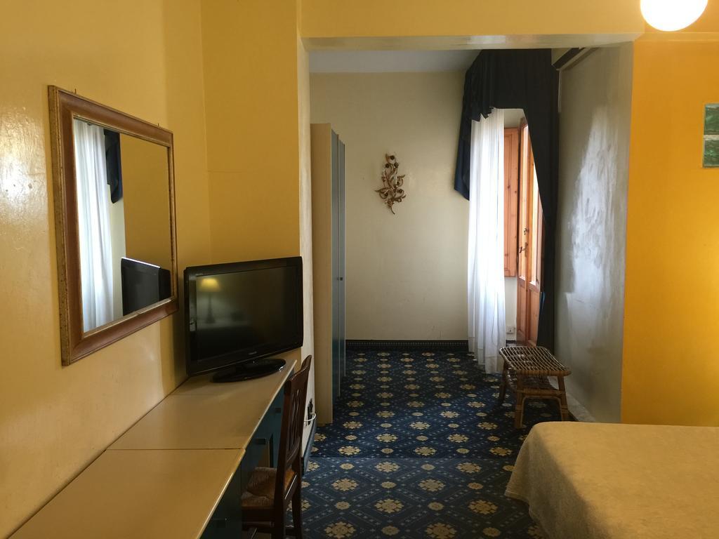 Hotel Corallo Монтекатини Терме Екстериор снимка