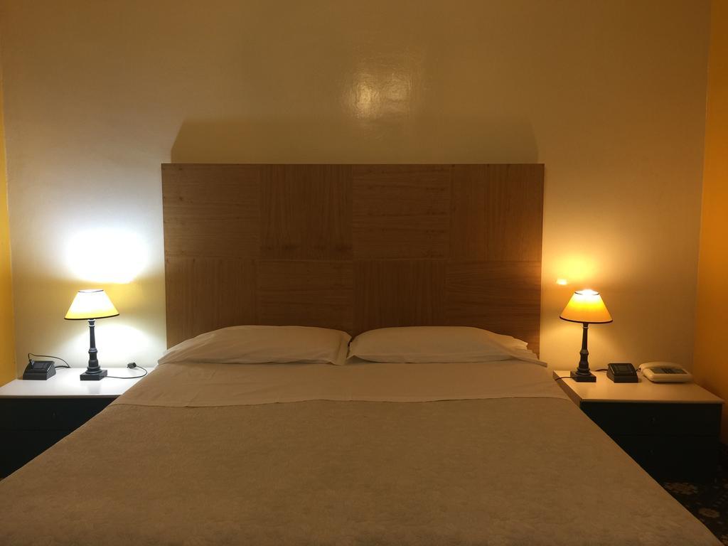 Hotel Corallo Монтекатини Терме Екстериор снимка