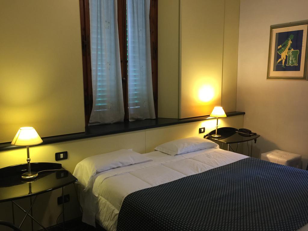 Hotel Corallo Монтекатини Терме Екстериор снимка