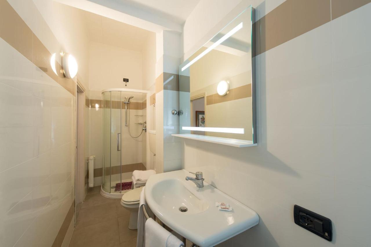 Hotel Corallo Монтекатини Терме Екстериор снимка