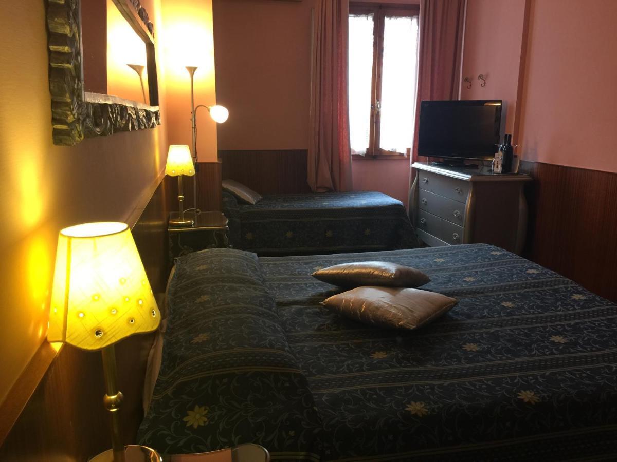 Hotel Corallo Монтекатини Терме Екстериор снимка